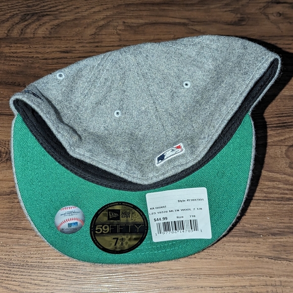 Atlanta Braves Fitted Had - Picture 2 of 3